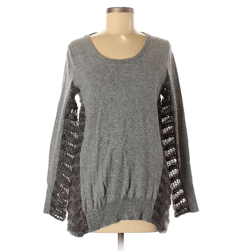 Skaist Taylor Gray fuzzy sweater Sz M